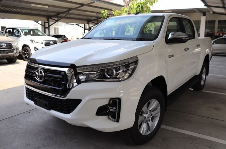 Toyota Hilux à louer chez Sanko